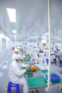 The world's most popular vapor brand. From gettings start kits to ultimate and flavor taste tanks to cloud beast ones, customize your vaping life with SMOK and MKGvape