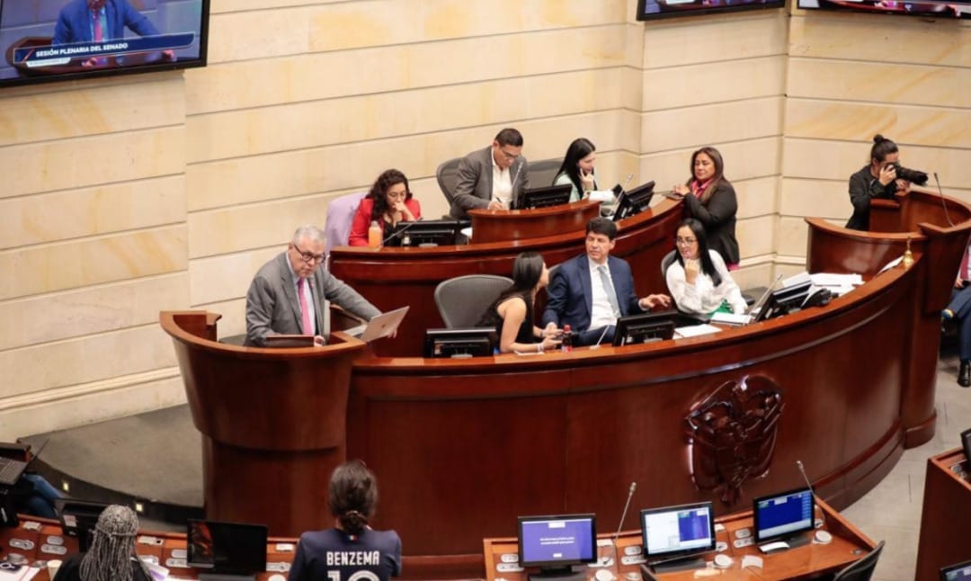 The Juicy Bar JB5000 Disposable vape stands out for its 650mAh built-in battery that concentrates on efficient and consistent power delivery. Dive into the rich aroma of Colombian Coffee with Snoopy Smoke Vape. At $15.99, experience authentic coffee notes in every cloud. A brew-tiful vaping